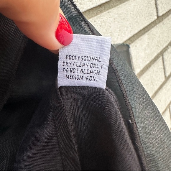 Teri Jon Black Silk Textured Mini Skirt Architectural Structure Statement Piece - Picture 6 of 7